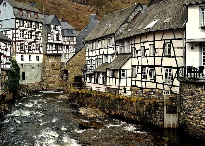 Kirschbluete * Monschau